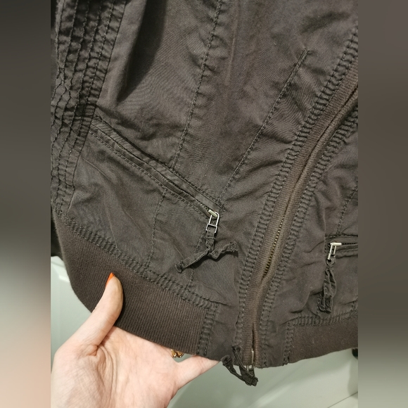 Sandwich_ Lightweight Zipup Coat - Picture 4 of 6